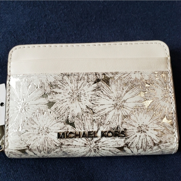 Rare Michael Kors Wallet - Picture 3 of 5